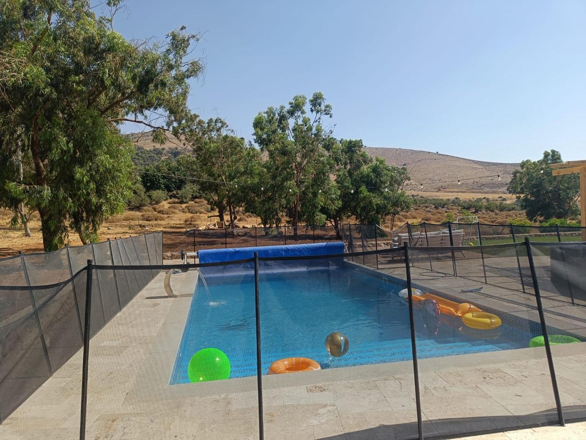 Nurit זריחה למרגלות הגלבועヴィラ エクステリア 写真